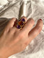 indossato anello candy fatto a mano con forme irregolari e uniche da aneís jewelry